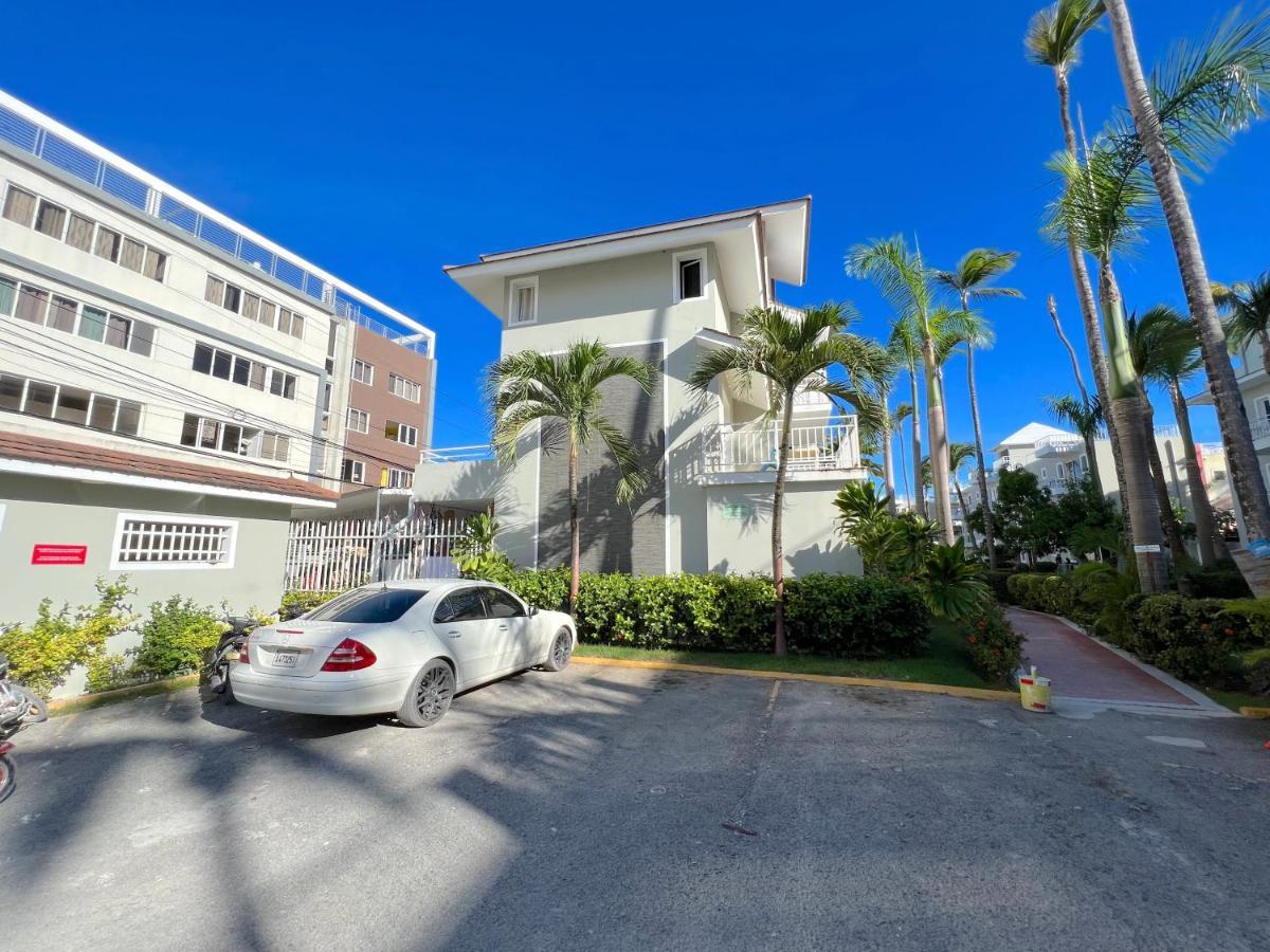 Sol Caribe Suites - Playa Los Corales - Beach Club, Wifi, Swimming Pool - Calle Aruba 푼타 카나 외부 사진