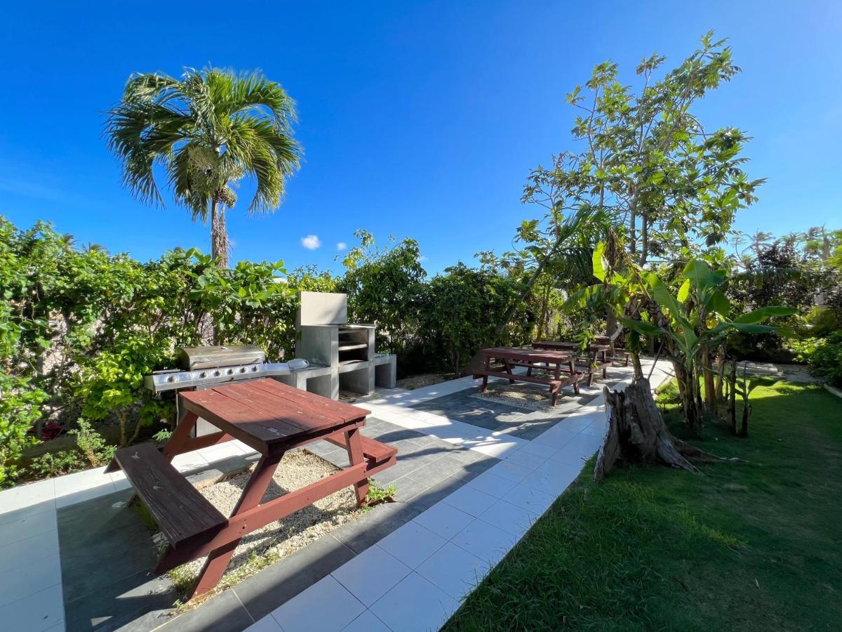 Sol Caribe Suites - Playa Los Corales - Beach Club, Wifi, Swimming Pool - Calle Aruba 푼타 카나 외부 사진